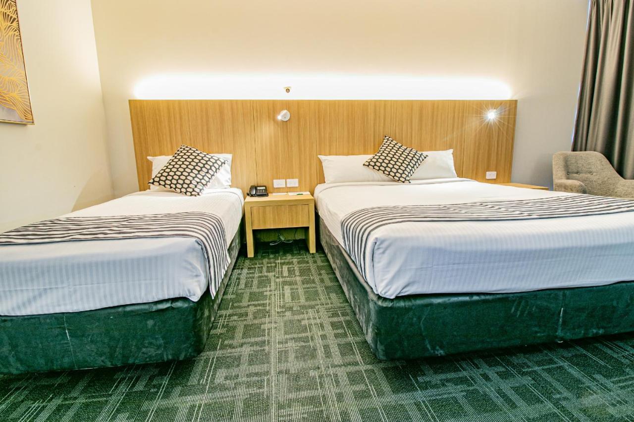 Absolute Beachfront Opal Cove Resort Korora ภายนอก รูปภาพ
