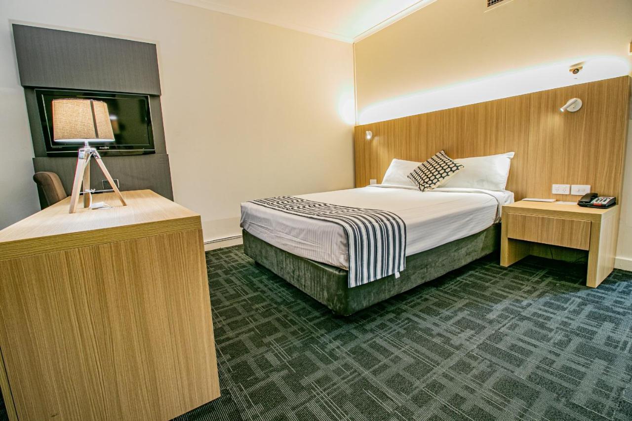 Absolute Beachfront Opal Cove Resort Korora ภายนอก รูปภาพ