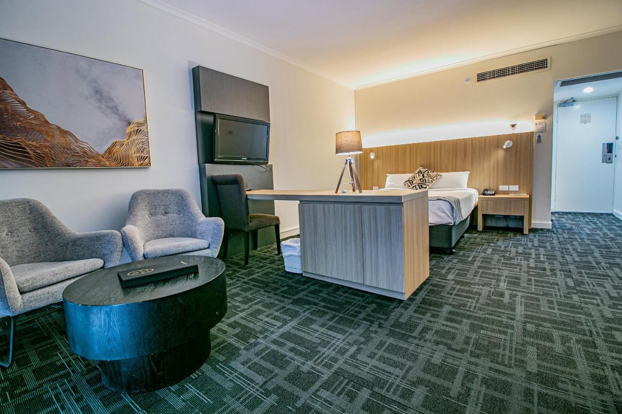 Absolute Beachfront Opal Cove Resort Korora ภายนอก รูปภาพ