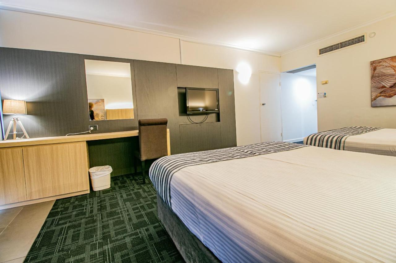 Absolute Beachfront Opal Cove Resort Korora ภายนอก รูปภาพ
