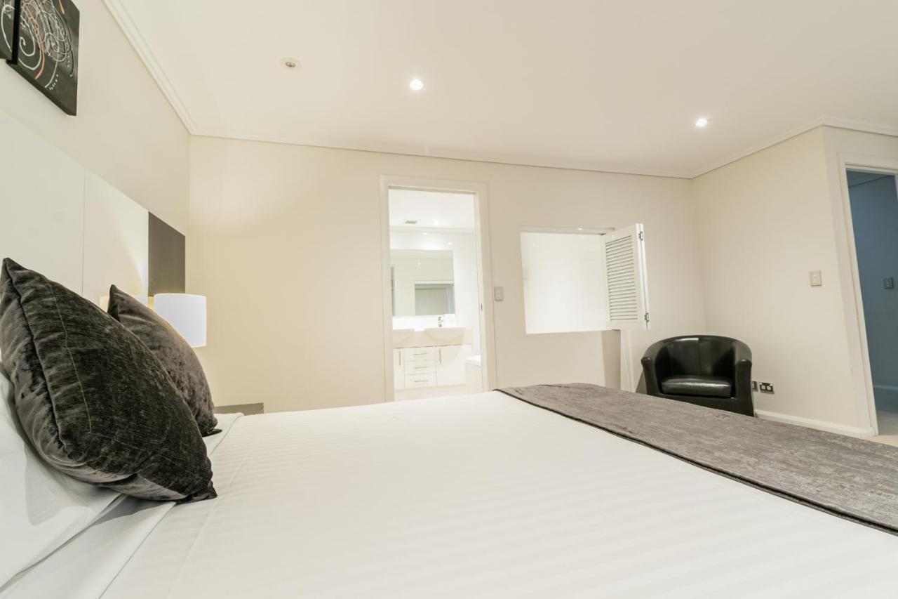 Absolute Beachfront Opal Cove Resort Korora ภายนอก รูปภาพ