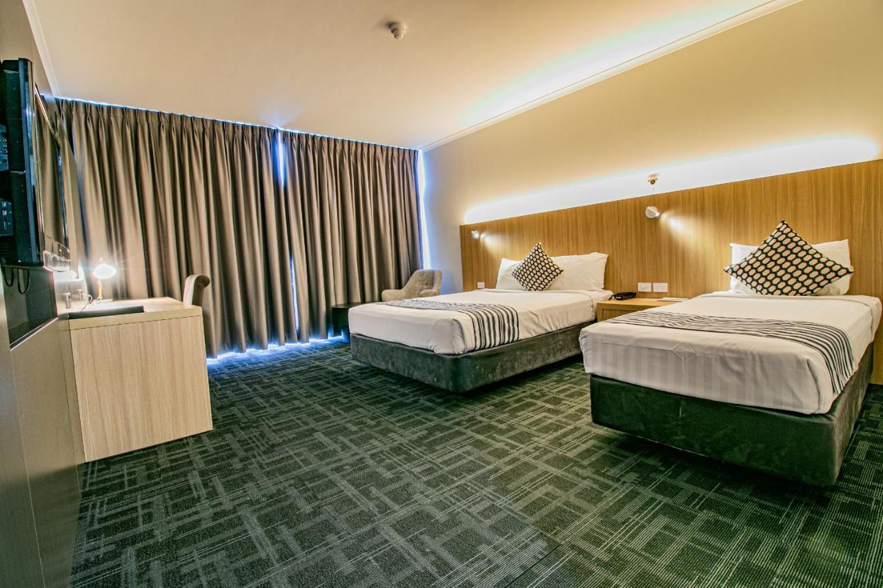 Absolute Beachfront Opal Cove Resort Korora ภายนอก รูปภาพ