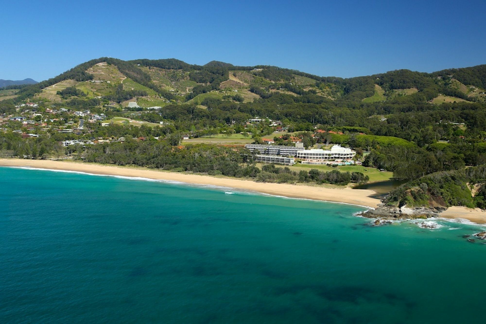 Absolute Beachfront Opal Cove Resort Korora ภายนอก รูปภาพ