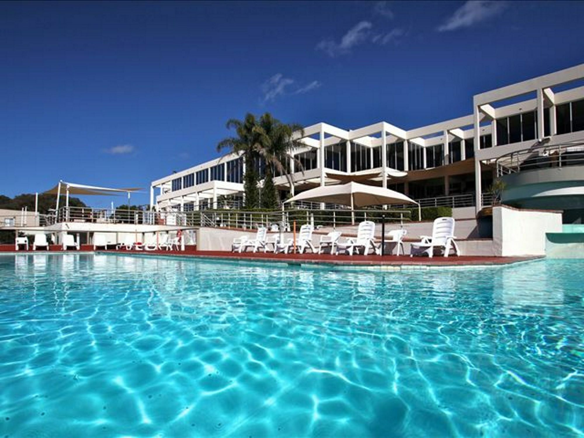 Absolute Beachfront Opal Cove Resort Korora ภายนอก รูปภาพ