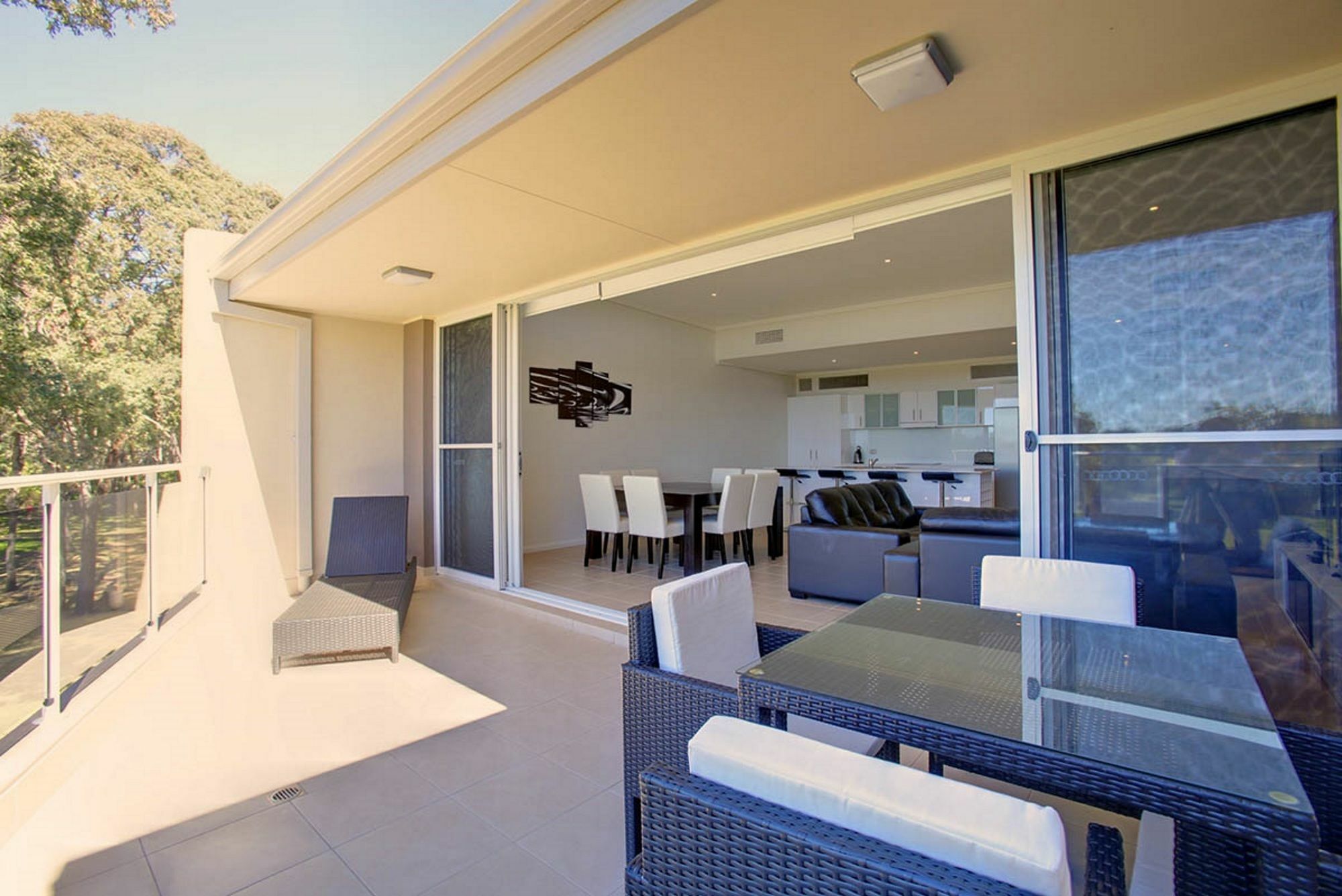 Absolute Beachfront Opal Cove Resort Korora ภายนอก รูปภาพ